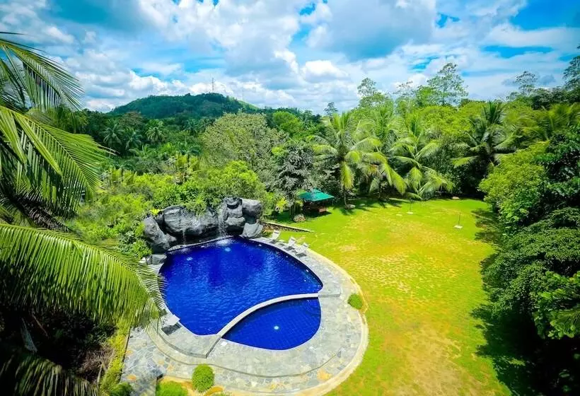 ホテル Thevni Holiday Resort