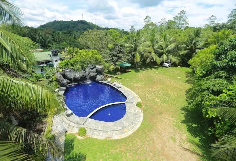 ホテル Thevni Holiday Resort