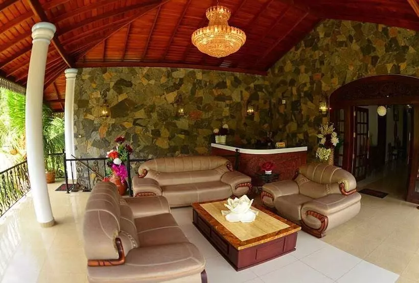 ホテル Thevni Holiday Resort