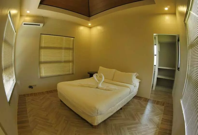 Villa Del Rey Resort Camsur Powered By Cocotel