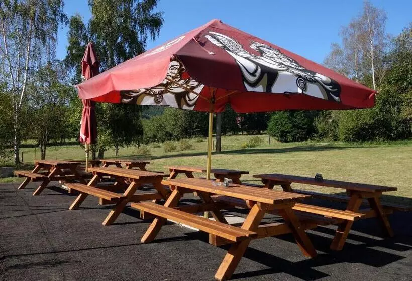 Majatalo Penzion Nad Halou