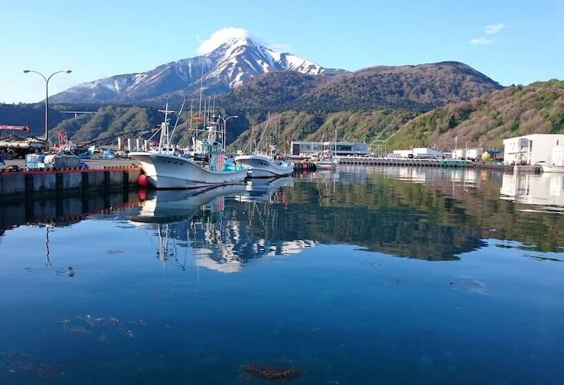 ペンション Ryokan Saihokutei
