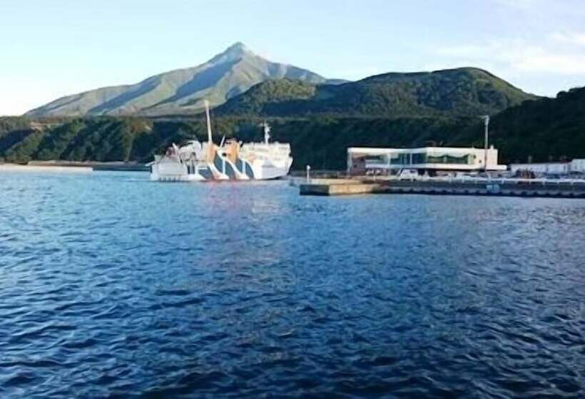 ペンション Ryokan Saihokutei