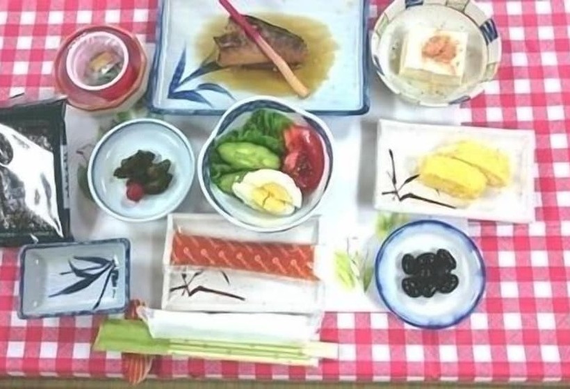 ペンション Ryokan Saihokutei