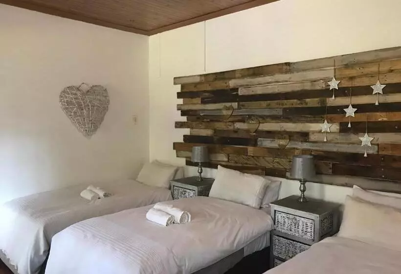 Majatalo Simoni Guest House