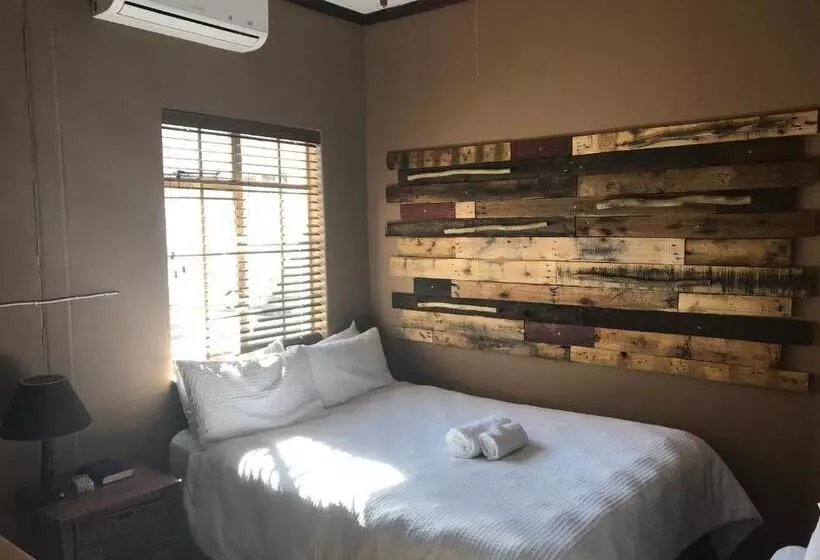 Majatalo Simoni Guest House