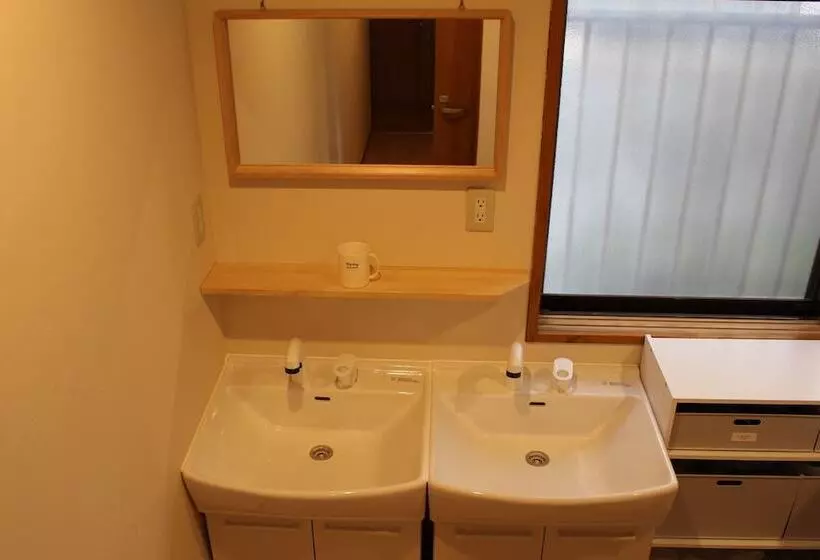 Shiogama Guesthouse Minatomaru   Hostel