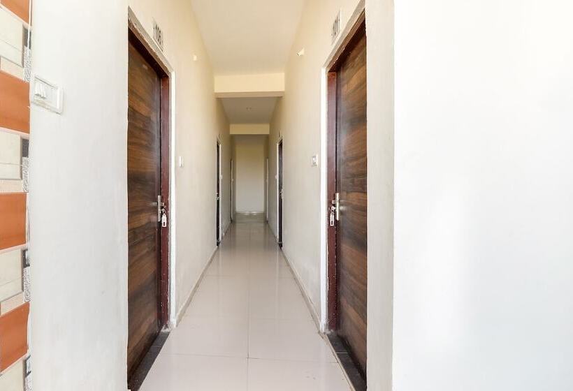 Spot On 48398 Shree Deep Hotel Pushkar