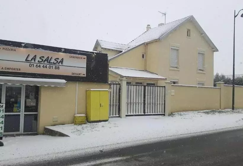 Aamiaismajoitus (B&B) à 7 Minutes De L Aéroport Cdg 1