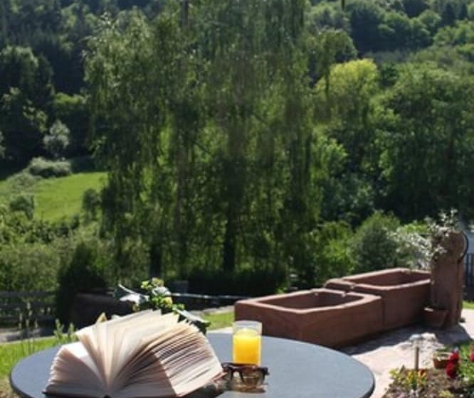 ベッドアンドブレックファースト A L Ombre Du Verger