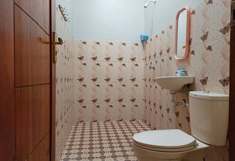 住宿加早餐  Watukarung Prapto Homestay