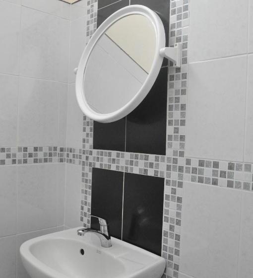 בית מלון כפרי Banana Resort Sadao