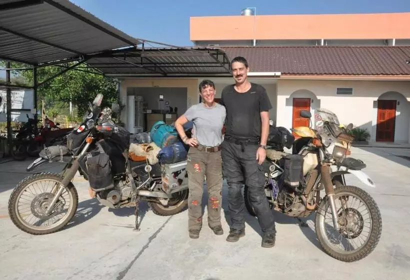 Hotelli Banana Resort Sadao