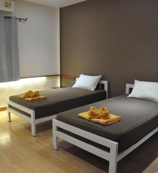 בית מלון כפרי Banana Resort Sadao