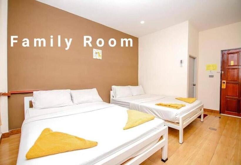 בית מלון כפרי Banana Resort Sadao