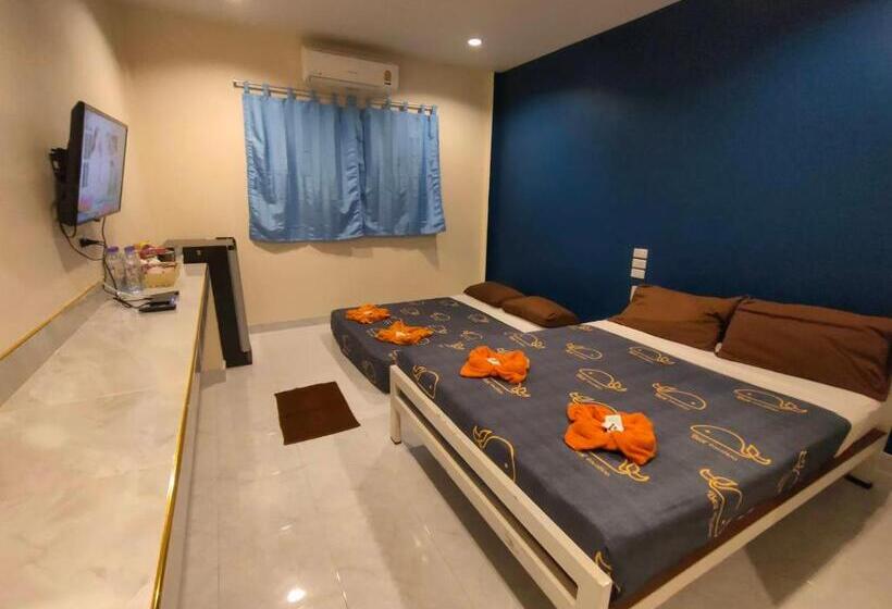 בית מלון כפרי Banana Resort Sadao