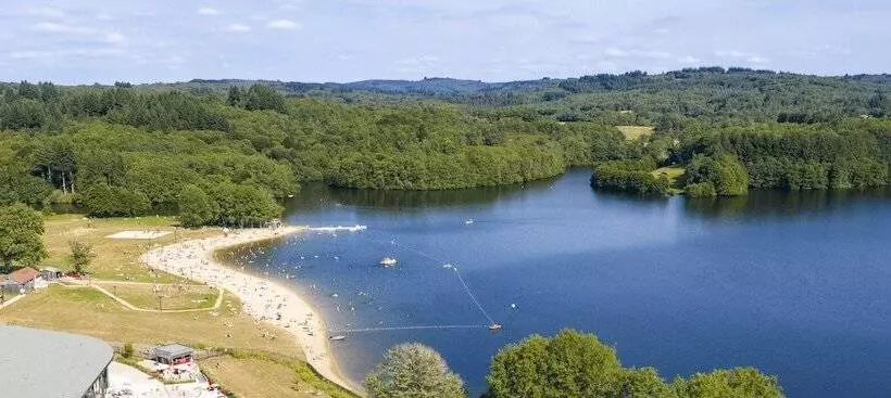 Hotelli Camping De Matour