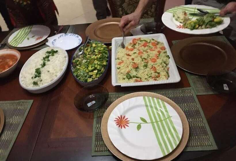 ホテル Chrisma Courts