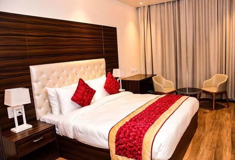 Hotelli Comfort Inn Lakhimpur