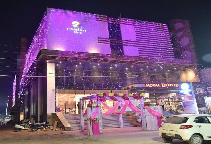 호텔 Comfort Inn Lakhimpur