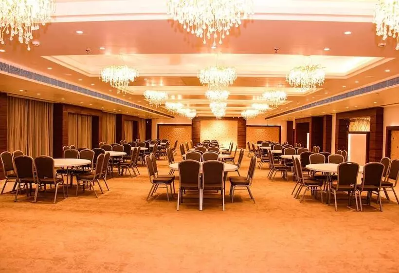 Hotelli Comfort Inn Lakhimpur