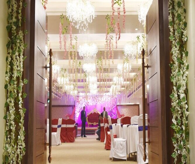 호텔 Comfort Inn Lakhimpur