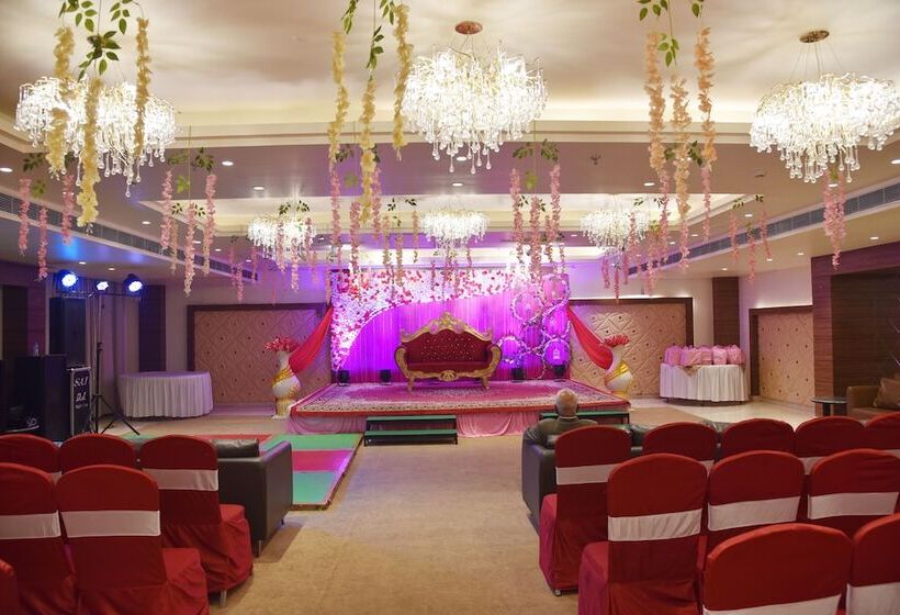 호텔 Comfort Inn Lakhimpur