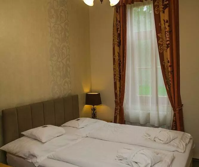 Hotelli Főnix Wellness Resort