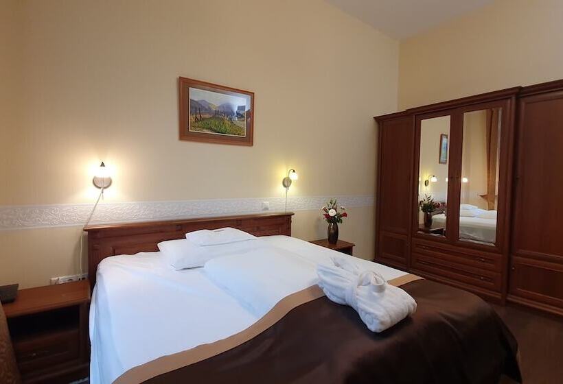 Hotel Főnix Wellness Resort