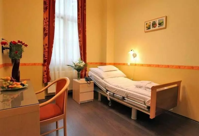 Hotelli Főnix Wellness Resort