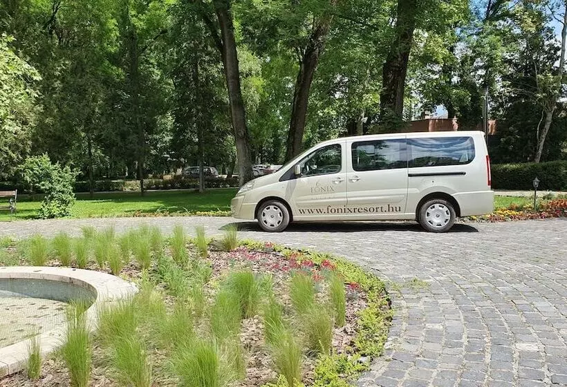 Hotelli Főnix Wellness Resort