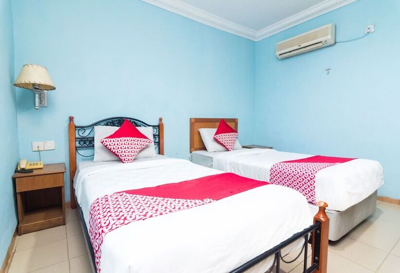 호텔 Grand Palace By Oyo Rooms