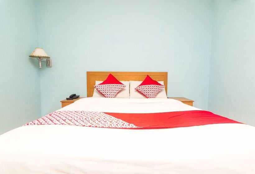 호텔 Grand Palace By Oyo Rooms