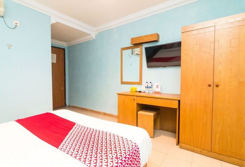 호텔 Grand Palace By Oyo Rooms