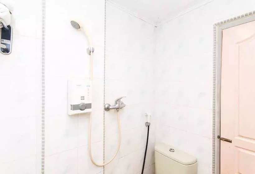 Hotelli Grand Palace By Oyo Rooms