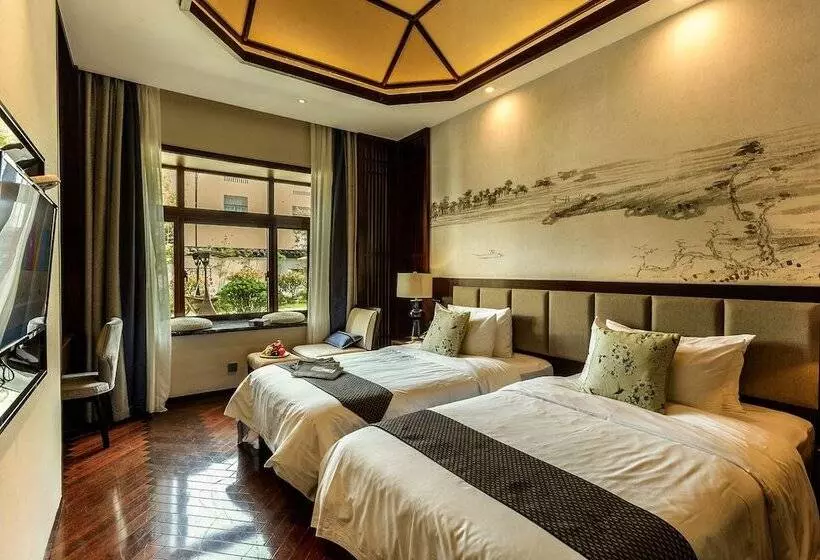 Hotelli Hejing Chengshang Generations