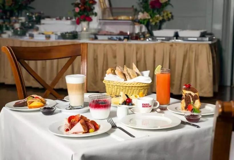 Károlyi Kastély Hotel & Restaurant