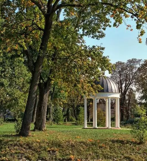 Károlyi Kastély Hotel & Restaurant