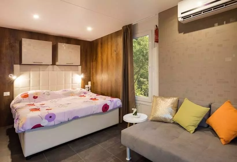 ホテル Mobile Homes Fkk Nudist Camping Solaris