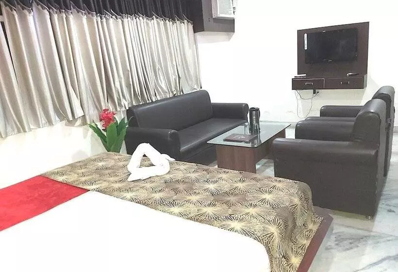 ホテル Neelam Palace