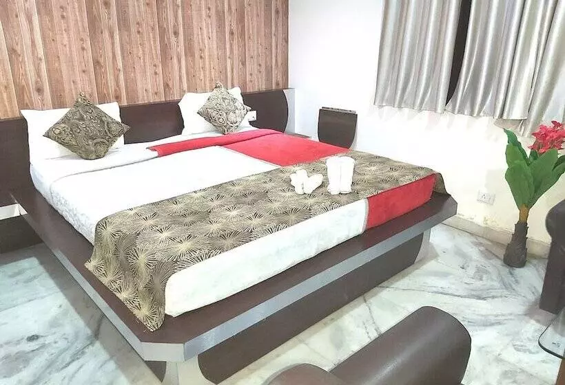 ホテル Neelam Palace