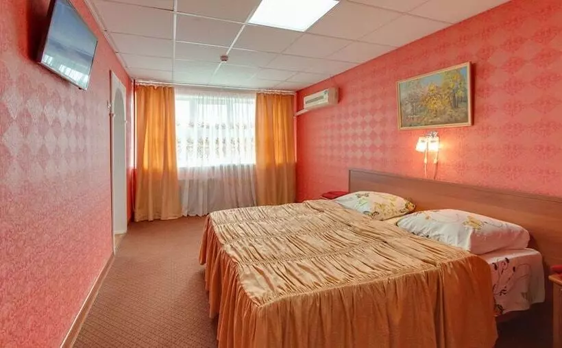 ホテル Novocherkassk