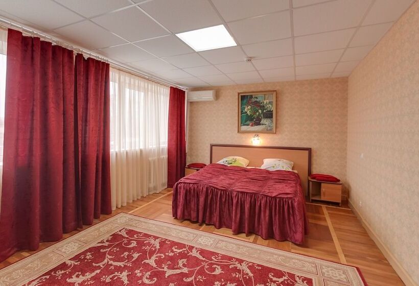 هتل Novocherkassk