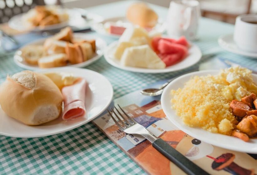 هتل Pousada Do Inglês