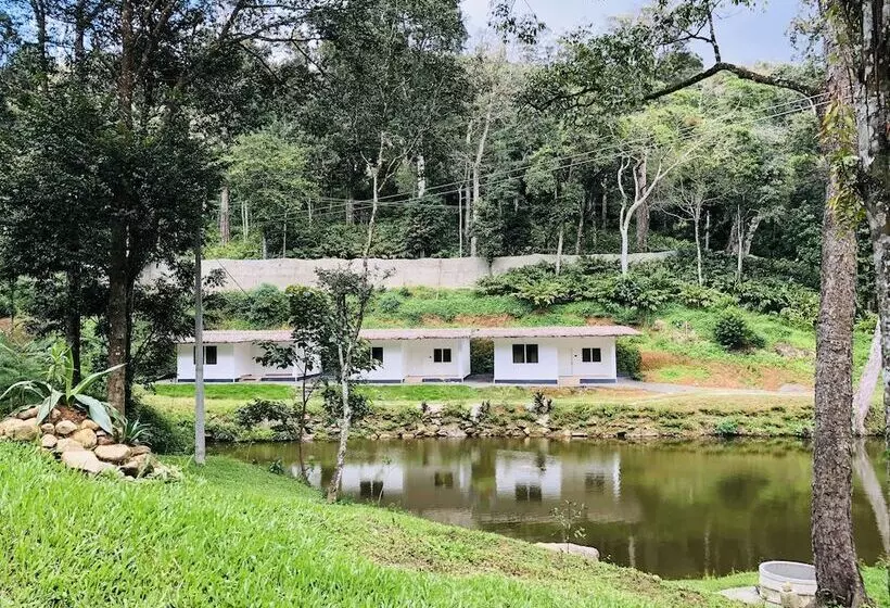 Hotelli The Gazelle Villa Resort