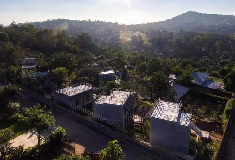 ホテル Twelve Oclock Resort