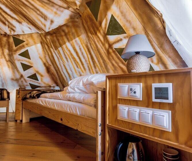 호텔 Western Camp Resort