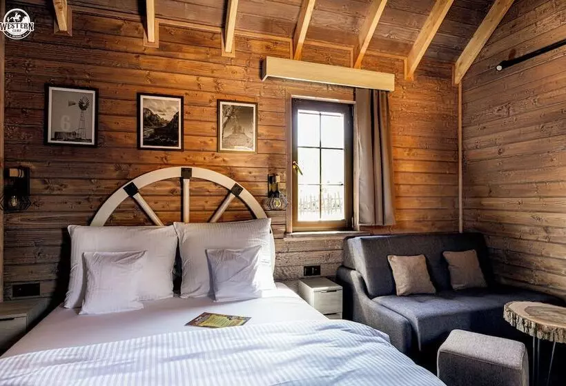 Hotelli Western Camp Resort