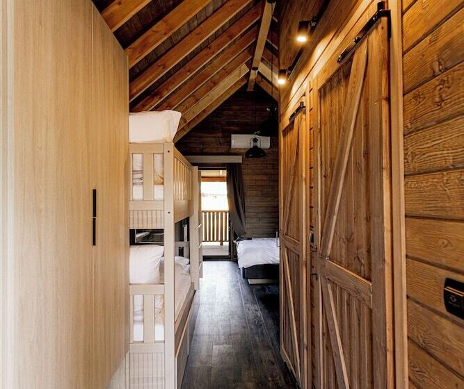 호텔 Western Camp Resort