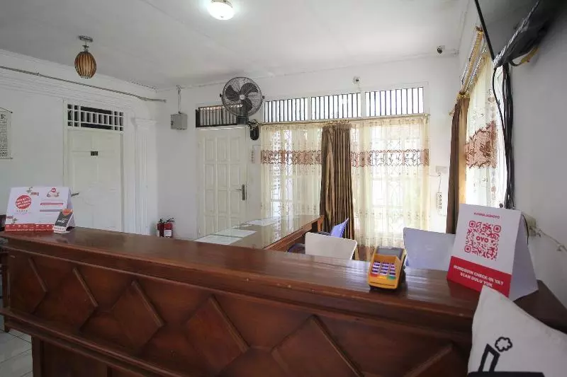 Hotelli Wisma Zahra By Oyo Rooms